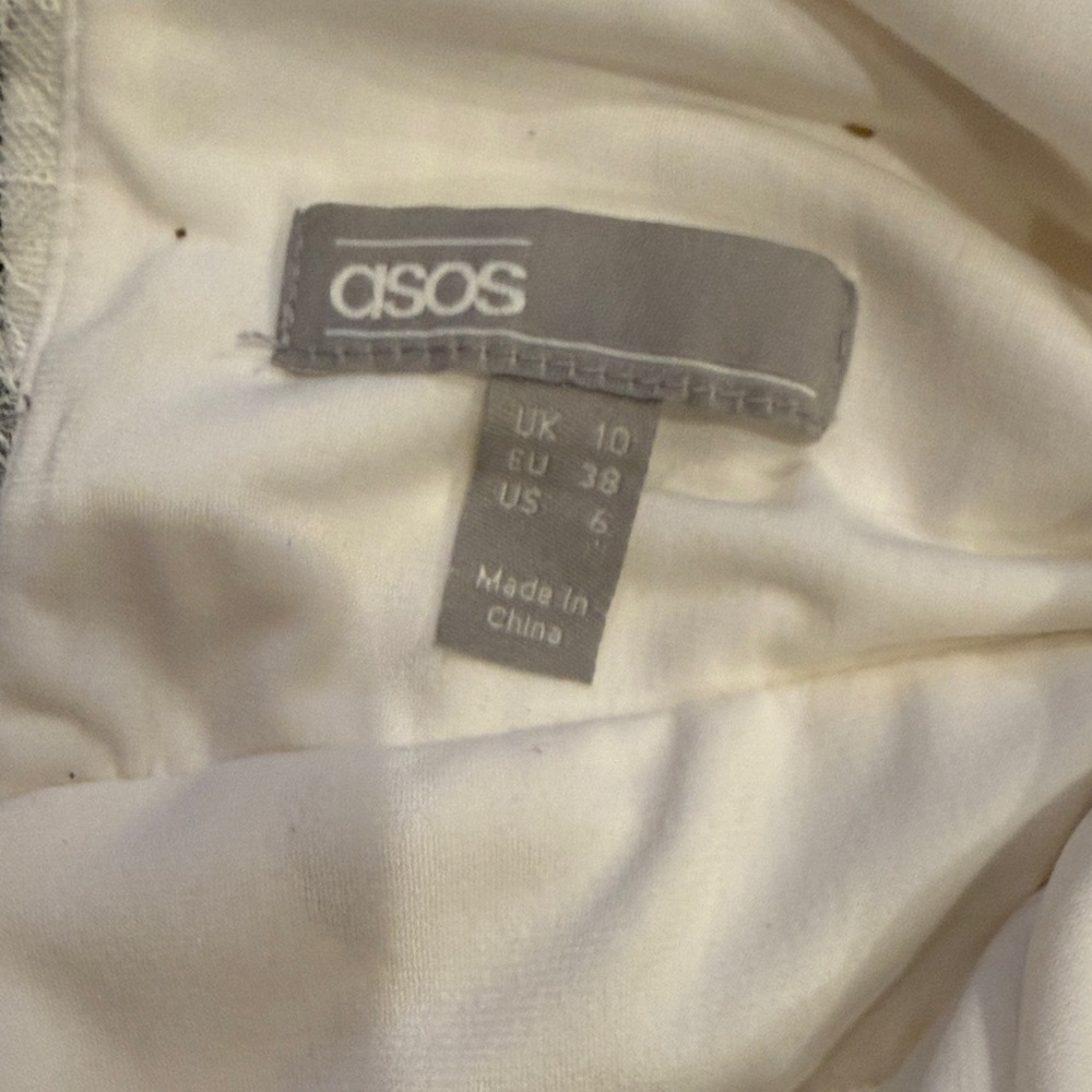 ASOS Elegant Cream Pleated Dress - Picture 9 of 9